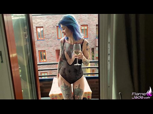 ❤️ Tremenda nena chupando dun trago e fodendo apaixonadamente baixo o ceo aberto ❤️❌ Sexo de calidade a nós gl.niceporn.ru ❌️❤